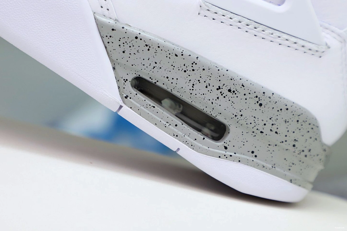 4 JORDAN 'WHITE OREO' RETRO AIR 0725
